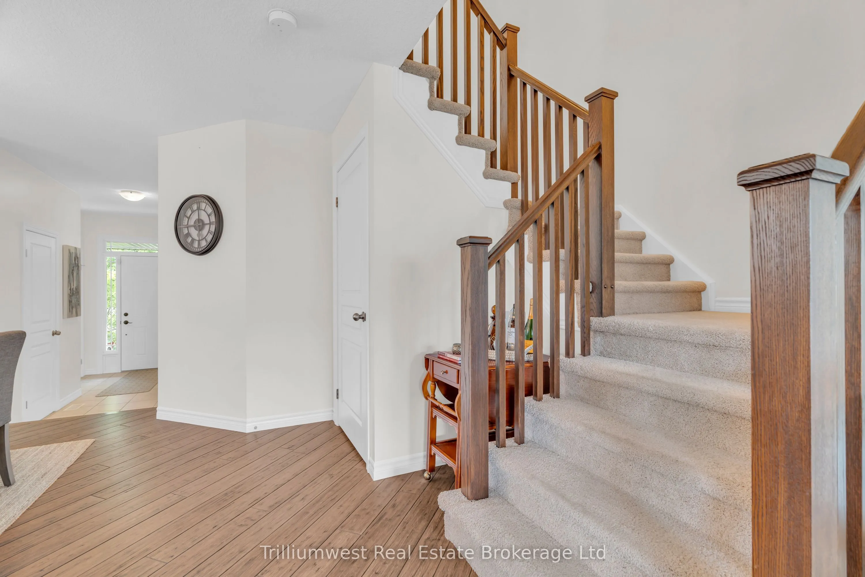 210 Couling Crescent
