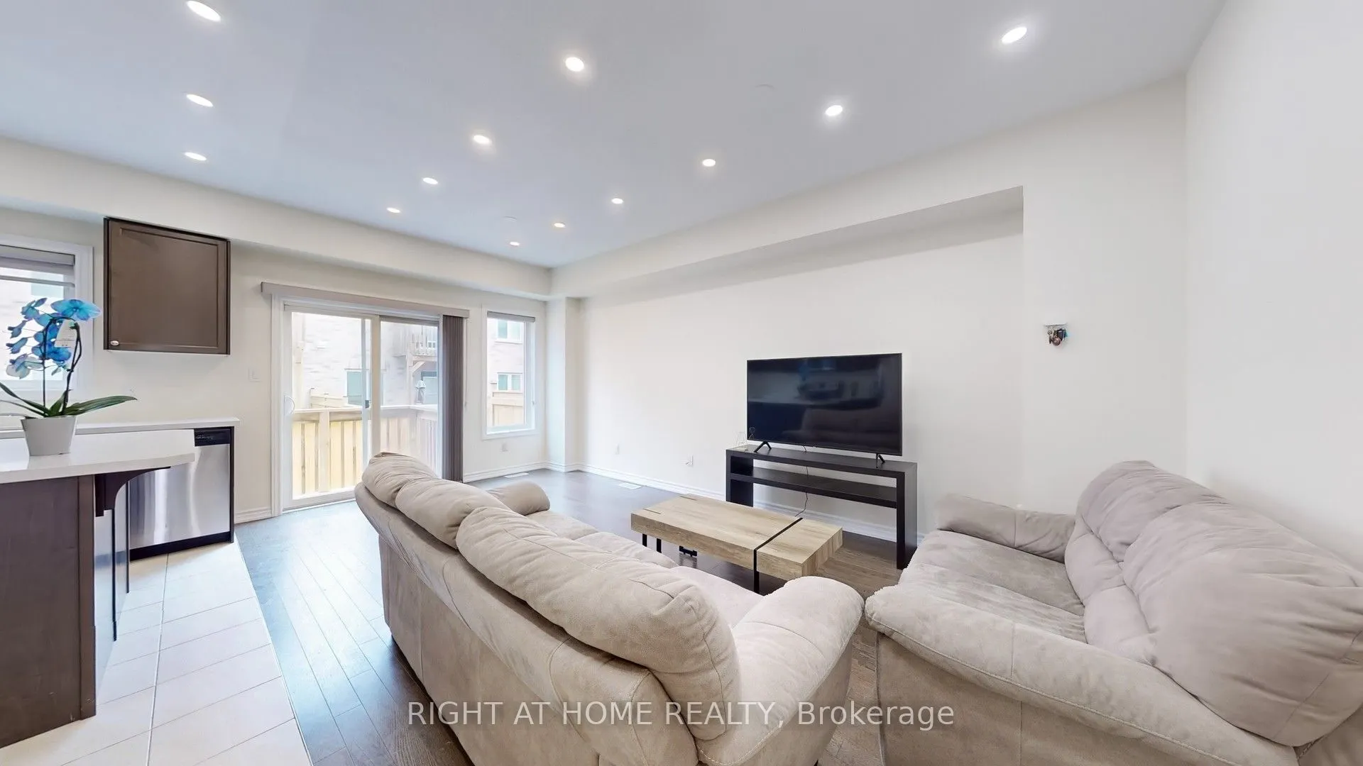 124 Mosaic Drive