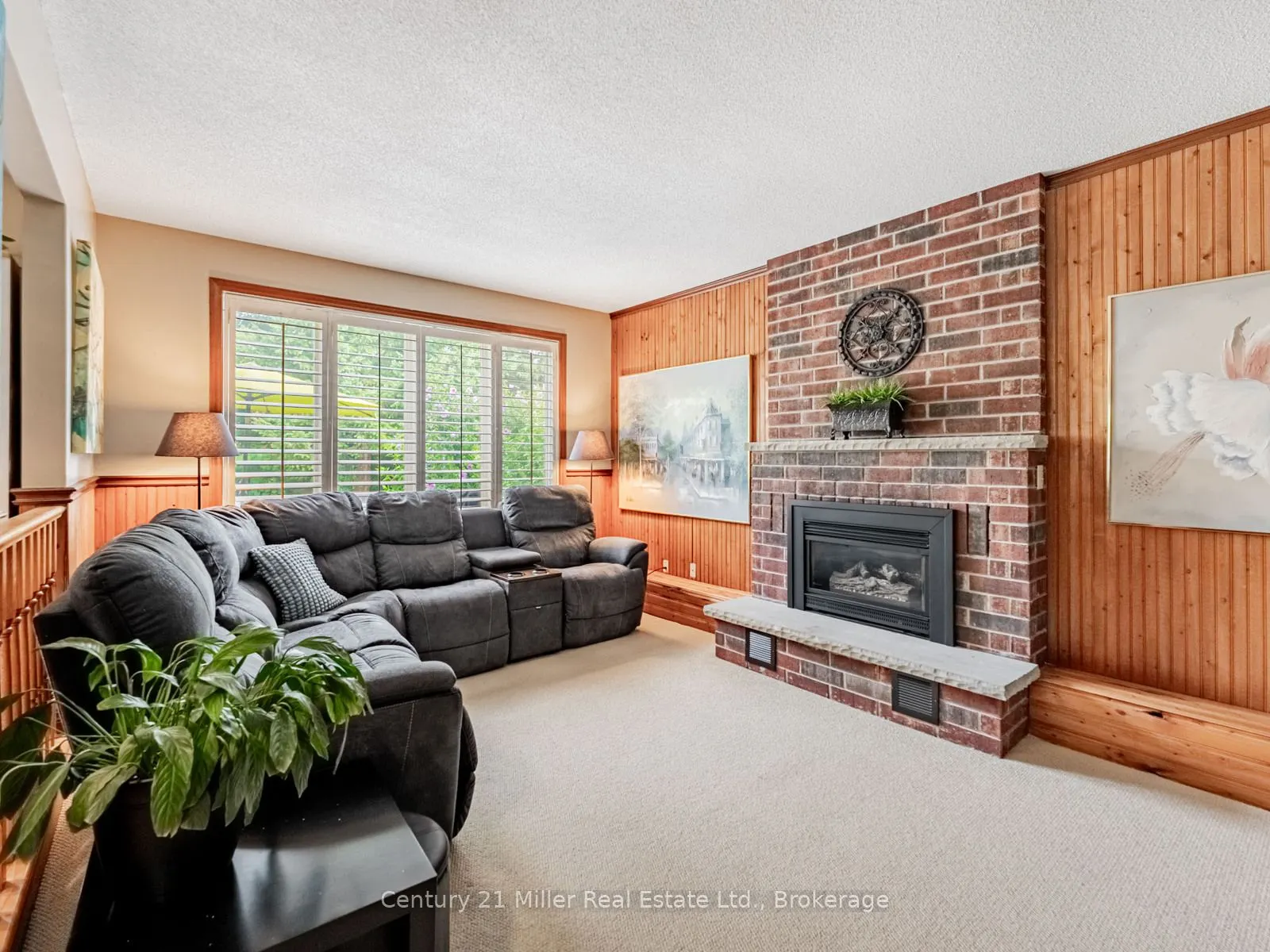181 Meadowbrook Drive