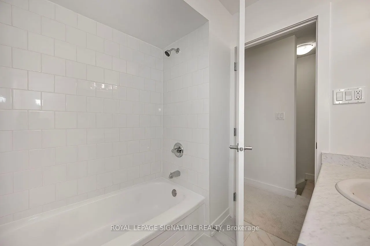 73 Woodman Drive N, #1
