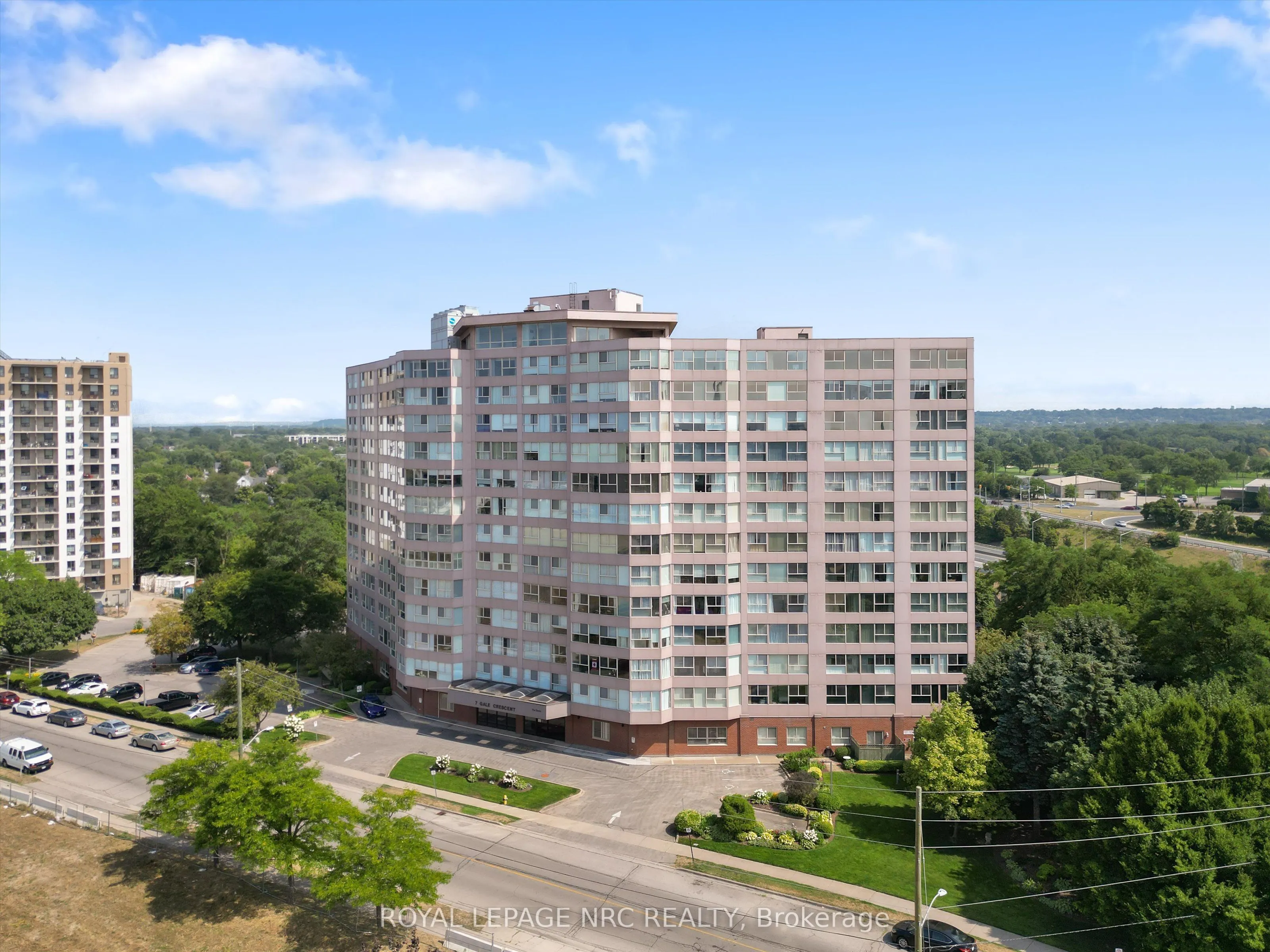 7 Gale Crescent, #1109