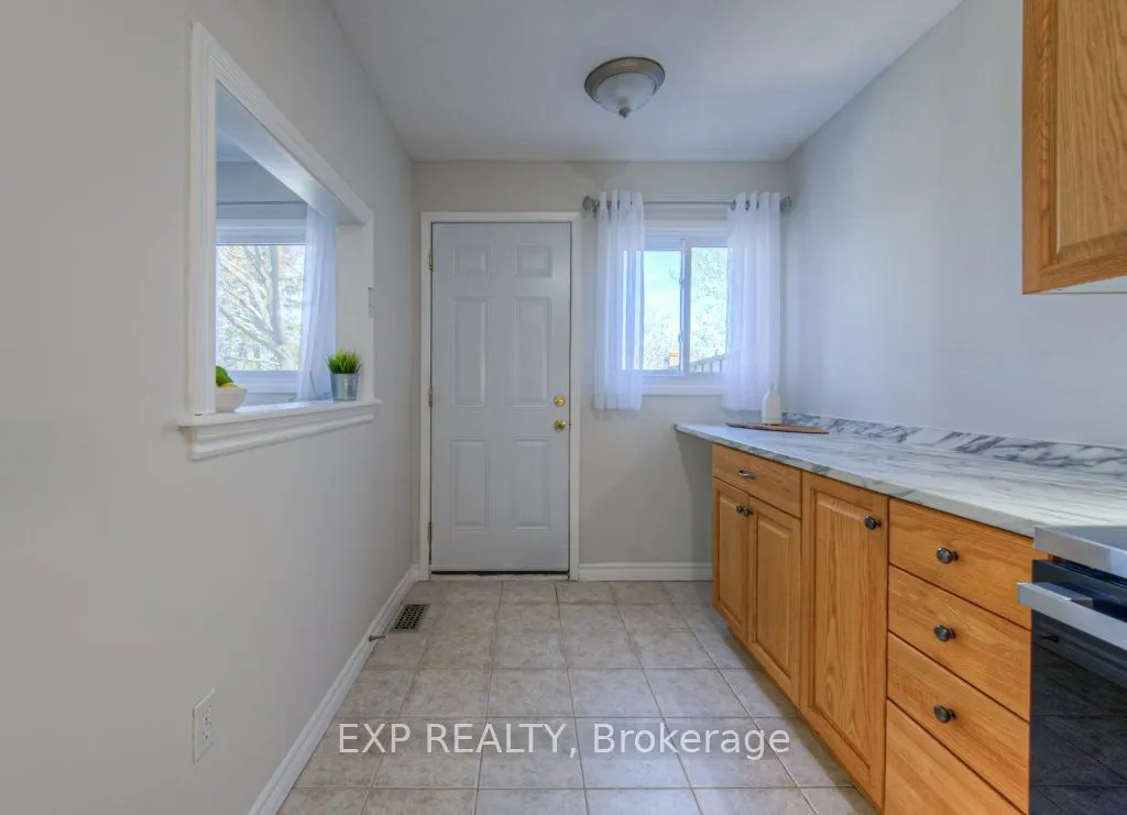 500 Stone Church Road W, #B4