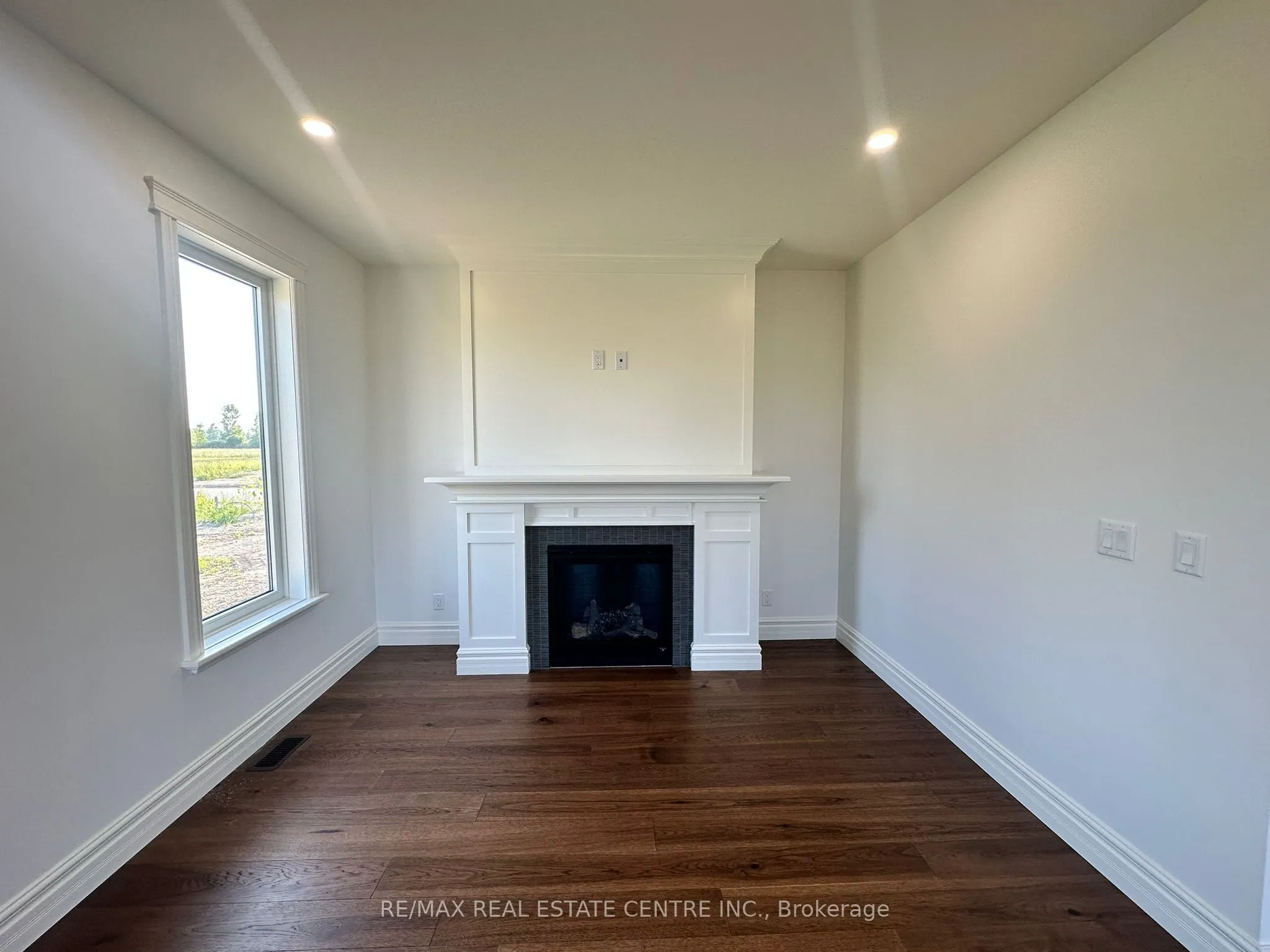 474 Marla Crescent