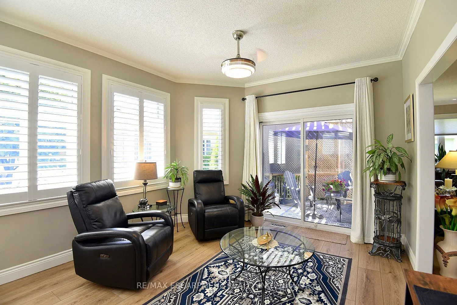 241 SILVERBIRCH Boulevard, #32