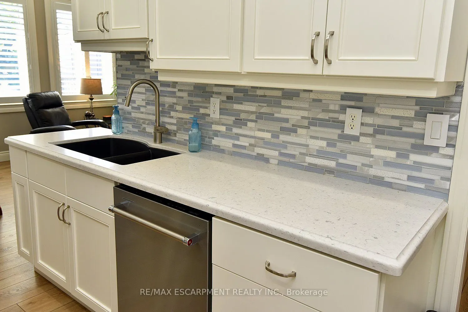 241 SILVERBIRCH Boulevard, #32