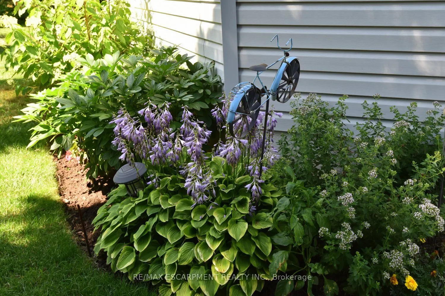 241 SILVERBIRCH Boulevard, #32