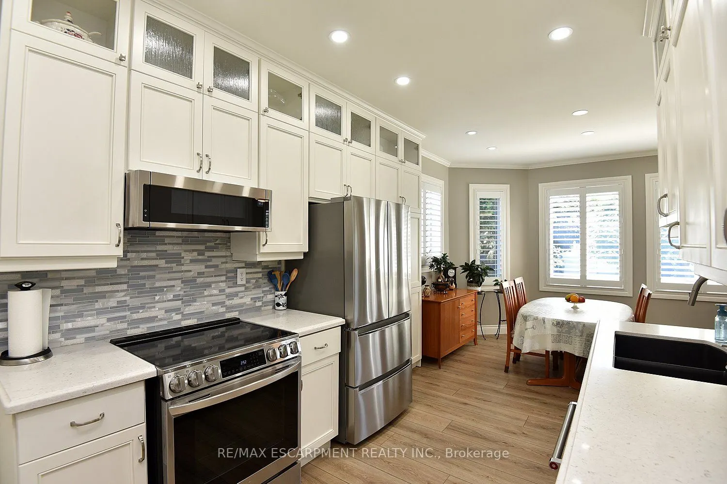 241 SILVERBIRCH Boulevard, #32