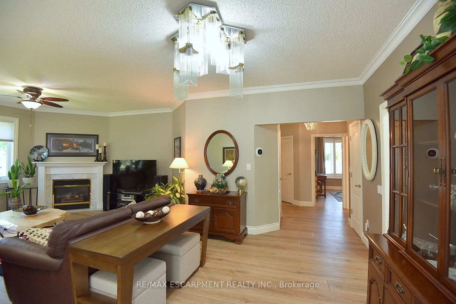 241 SILVERBIRCH Boulevard, #32