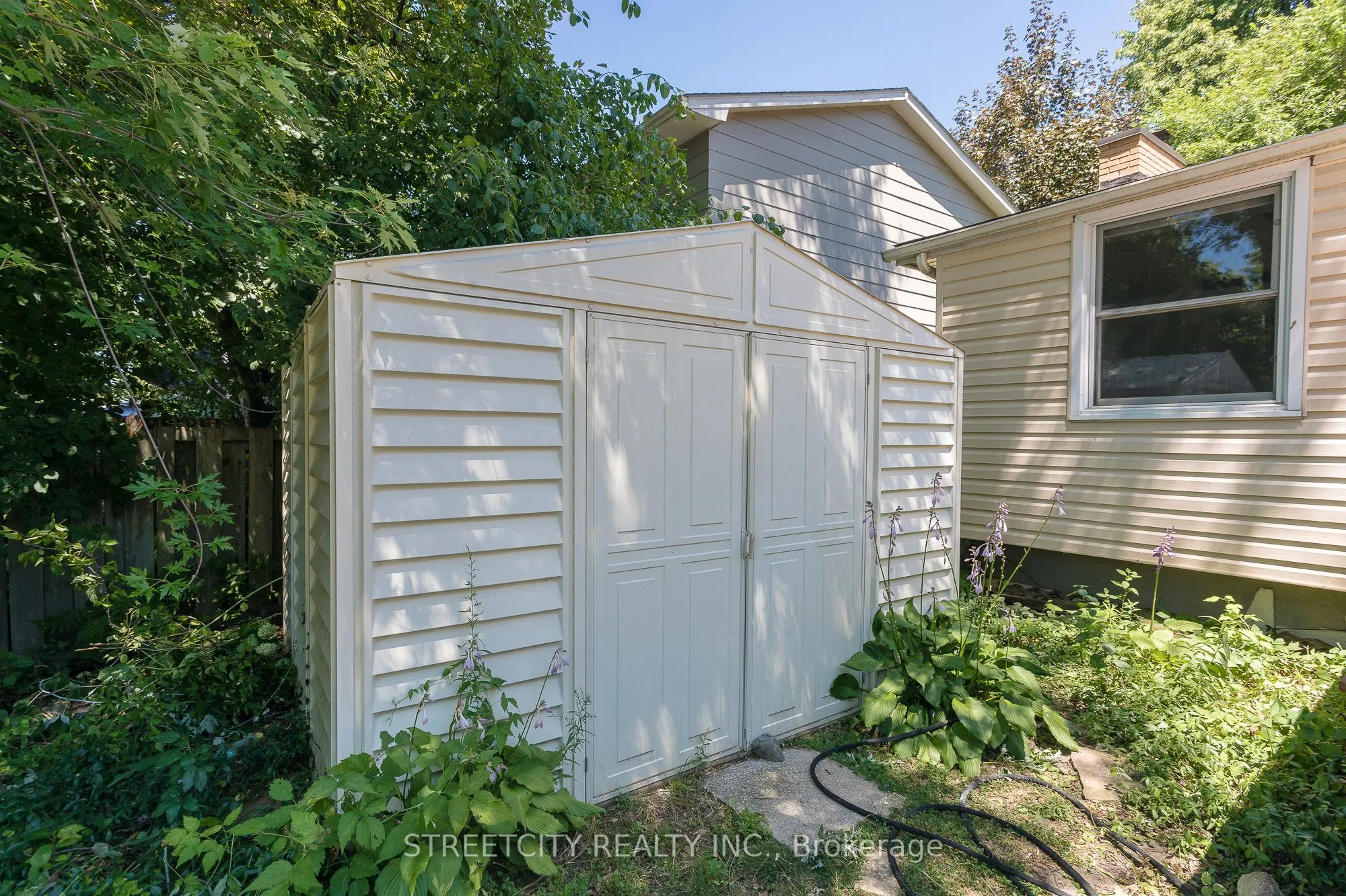 103 Friars Way