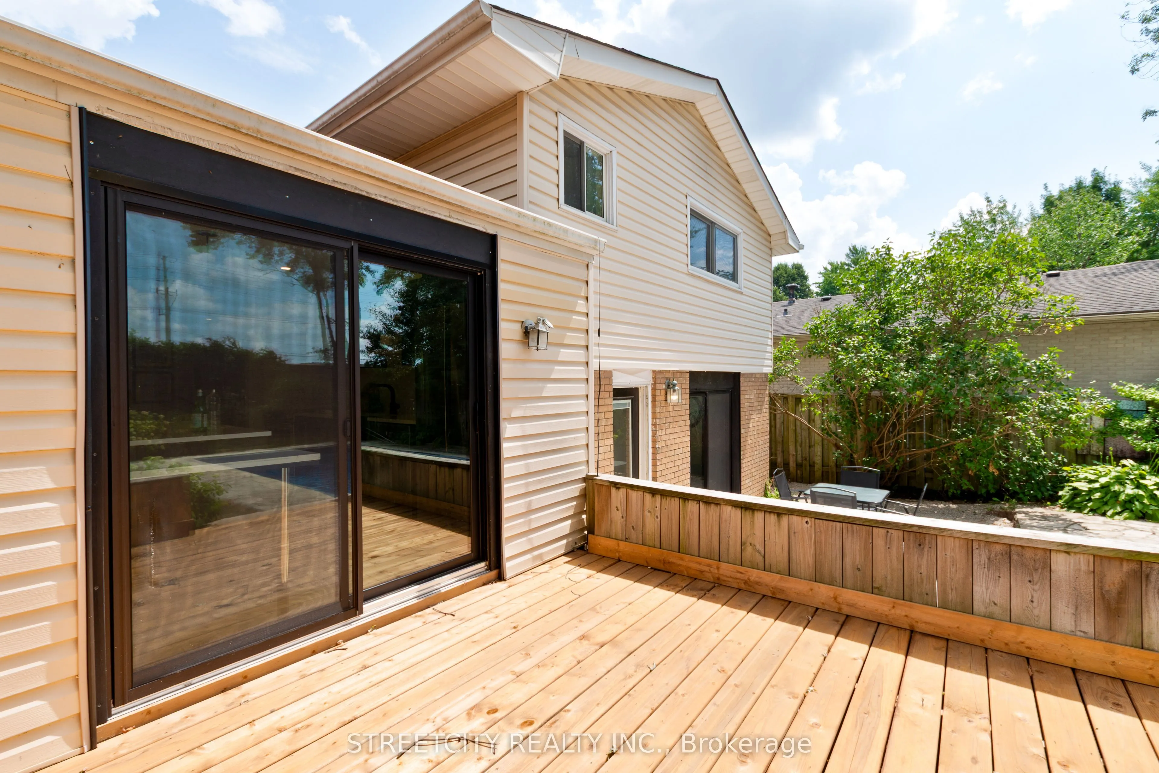 103 Friars Way
