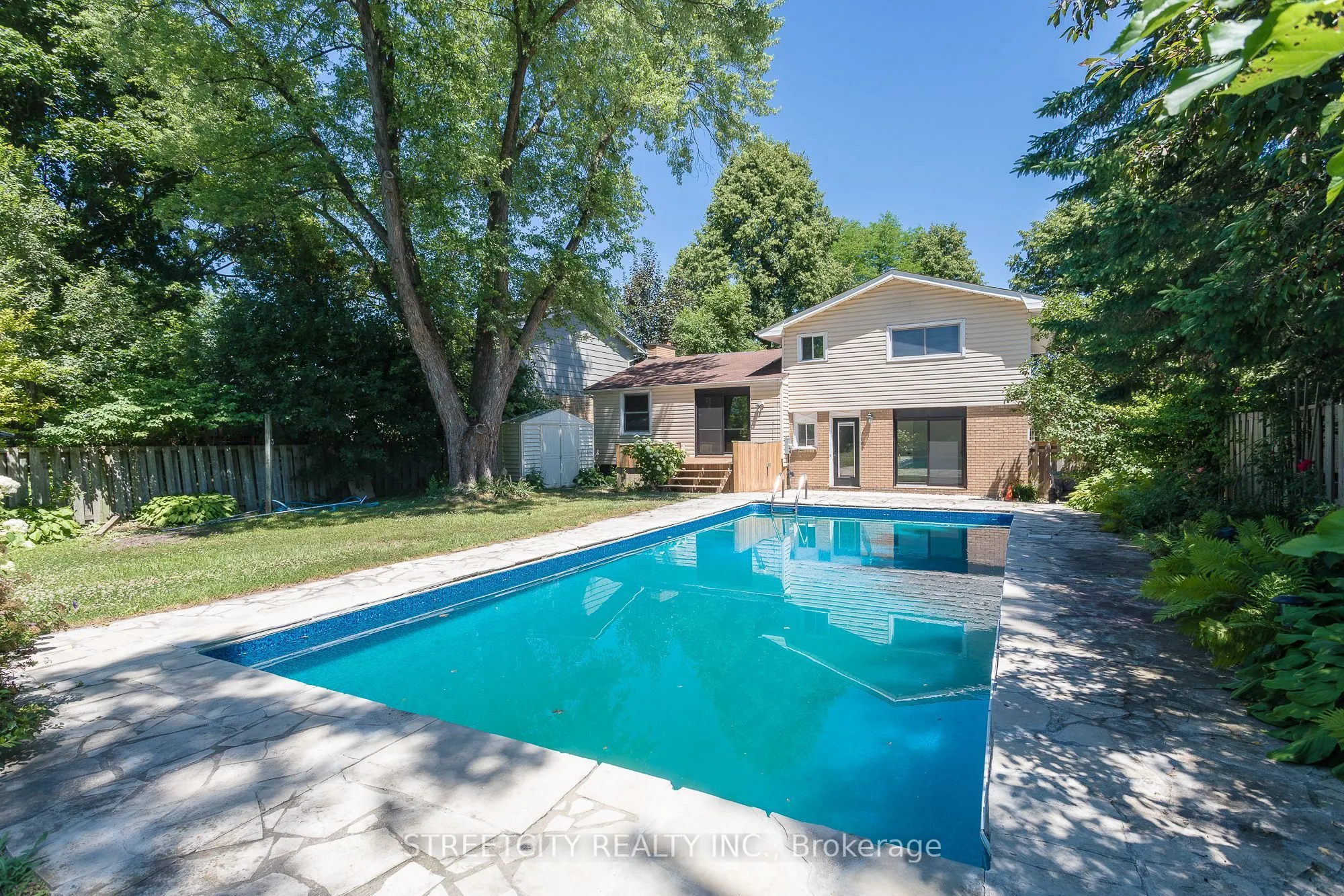 103 Friars Way
