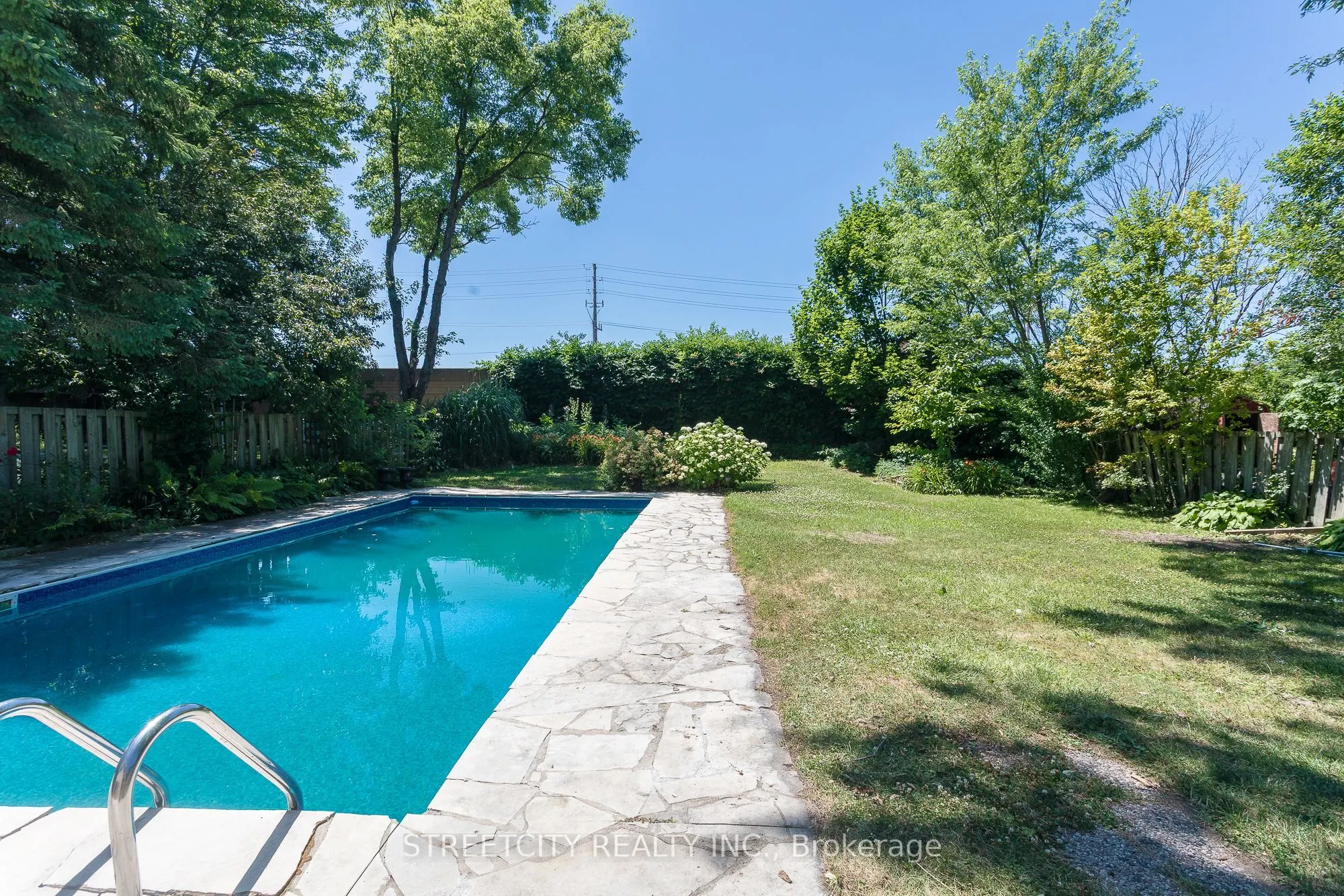 103 Friars Way