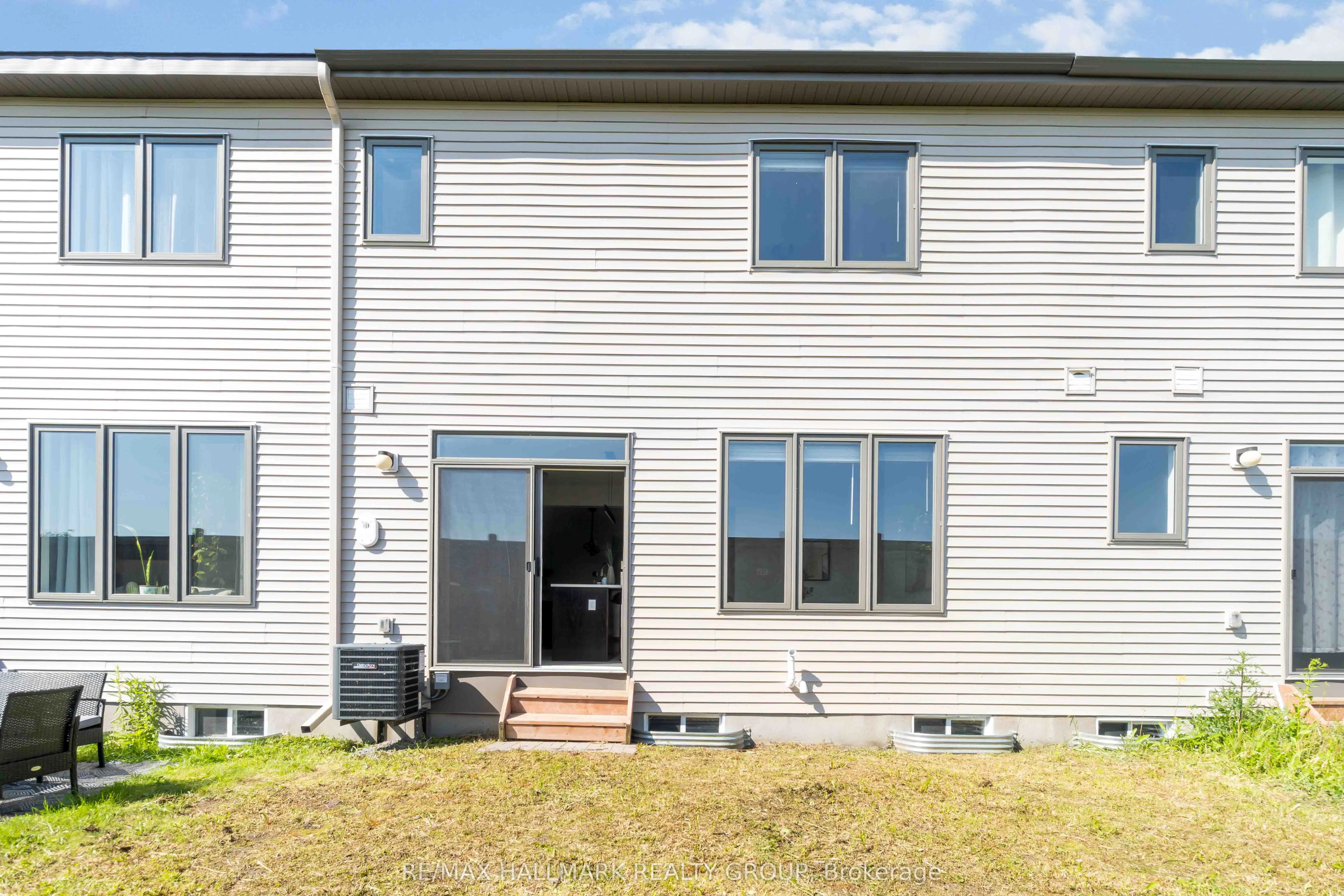 402 Edgevalley Court