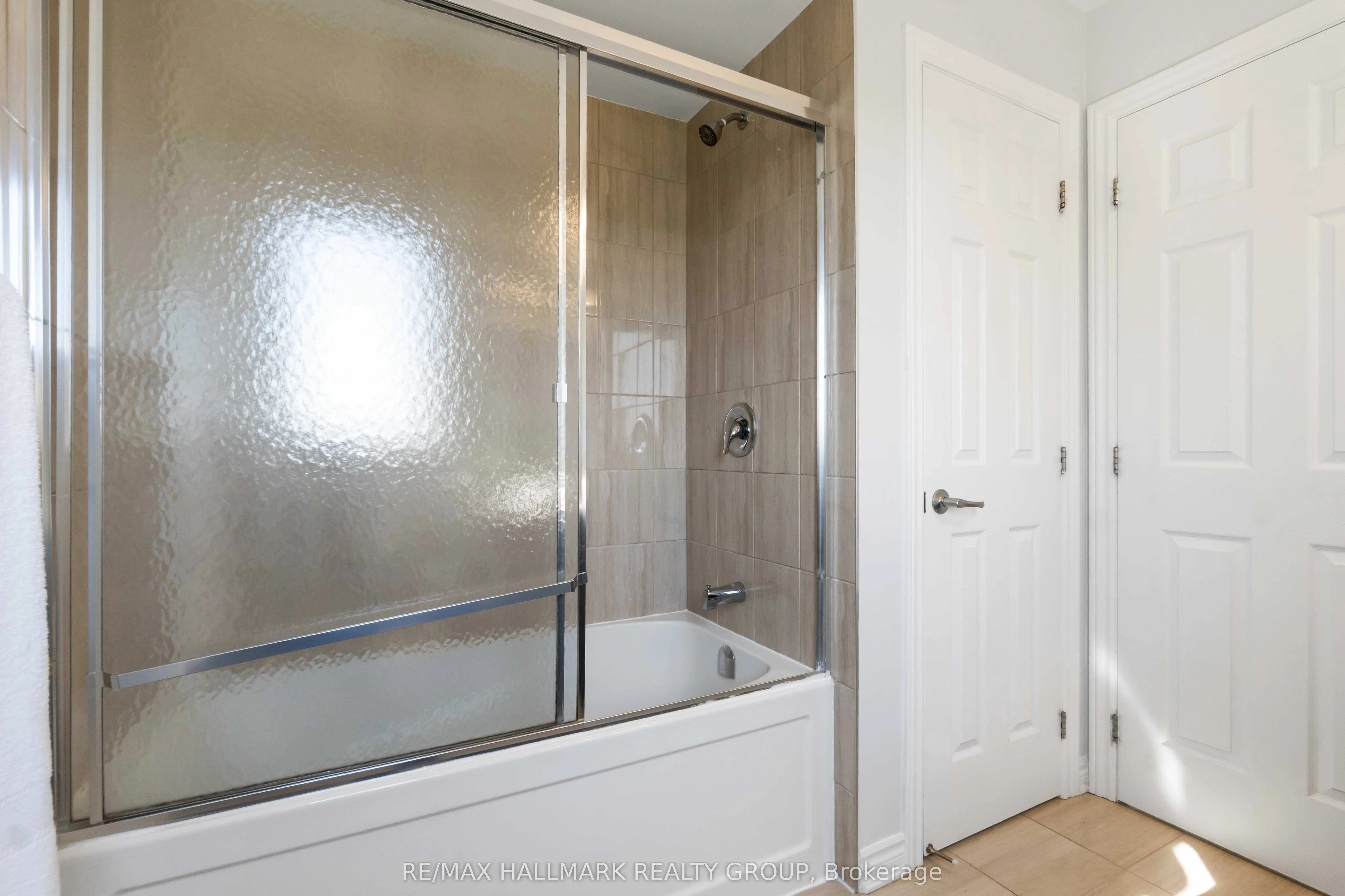 402 Edgevalley Court