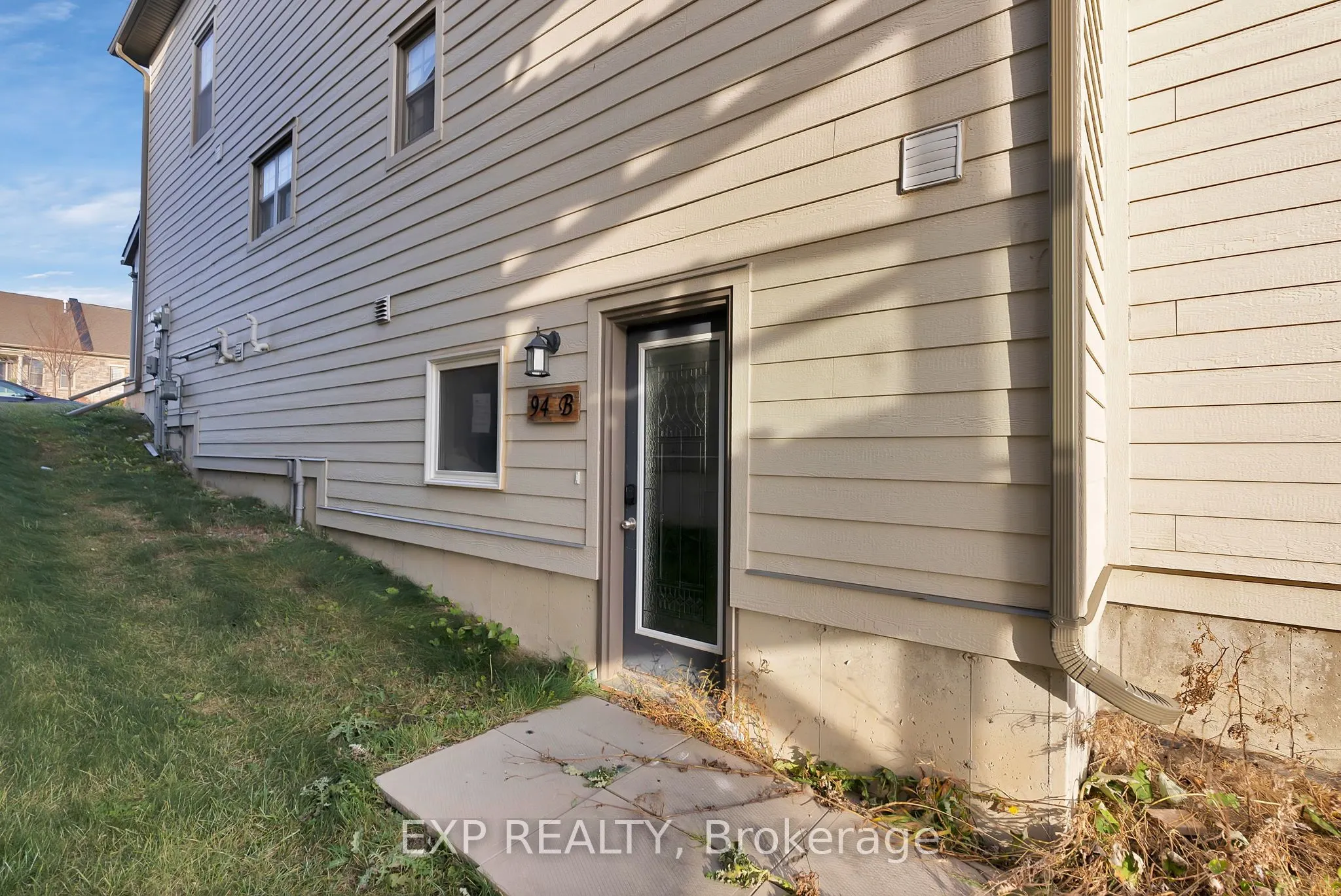 941 John Fairhurst Boulevard S