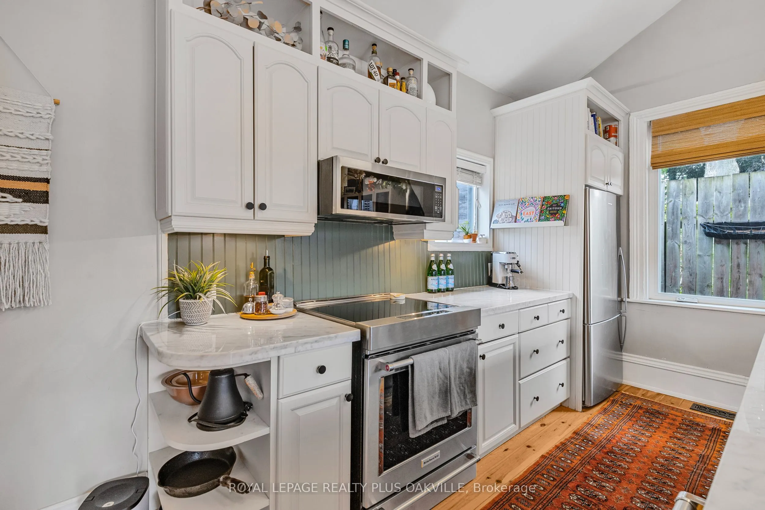 73 Pearl Street N