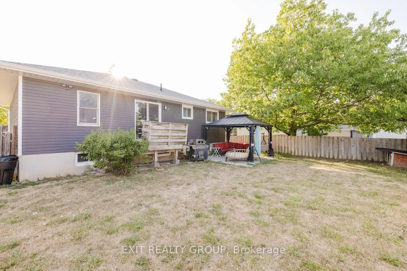 4 Dixie Place