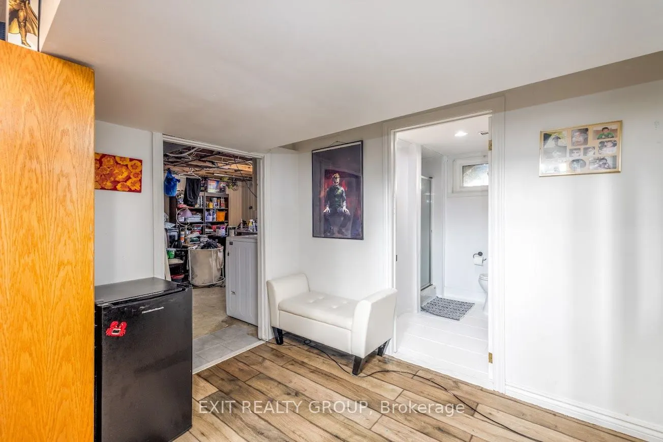 4 Dixie Place