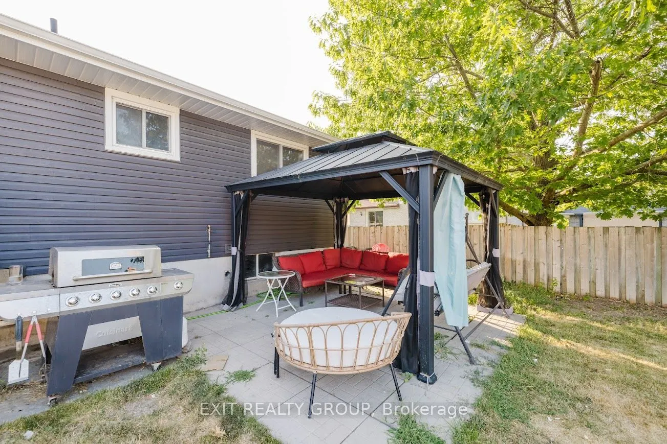 4 Dixie Place