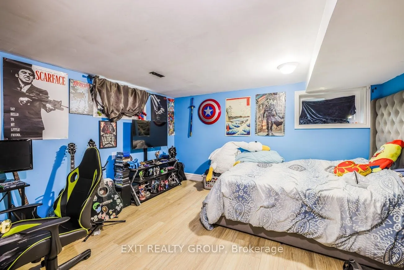 4 Dixie Place
