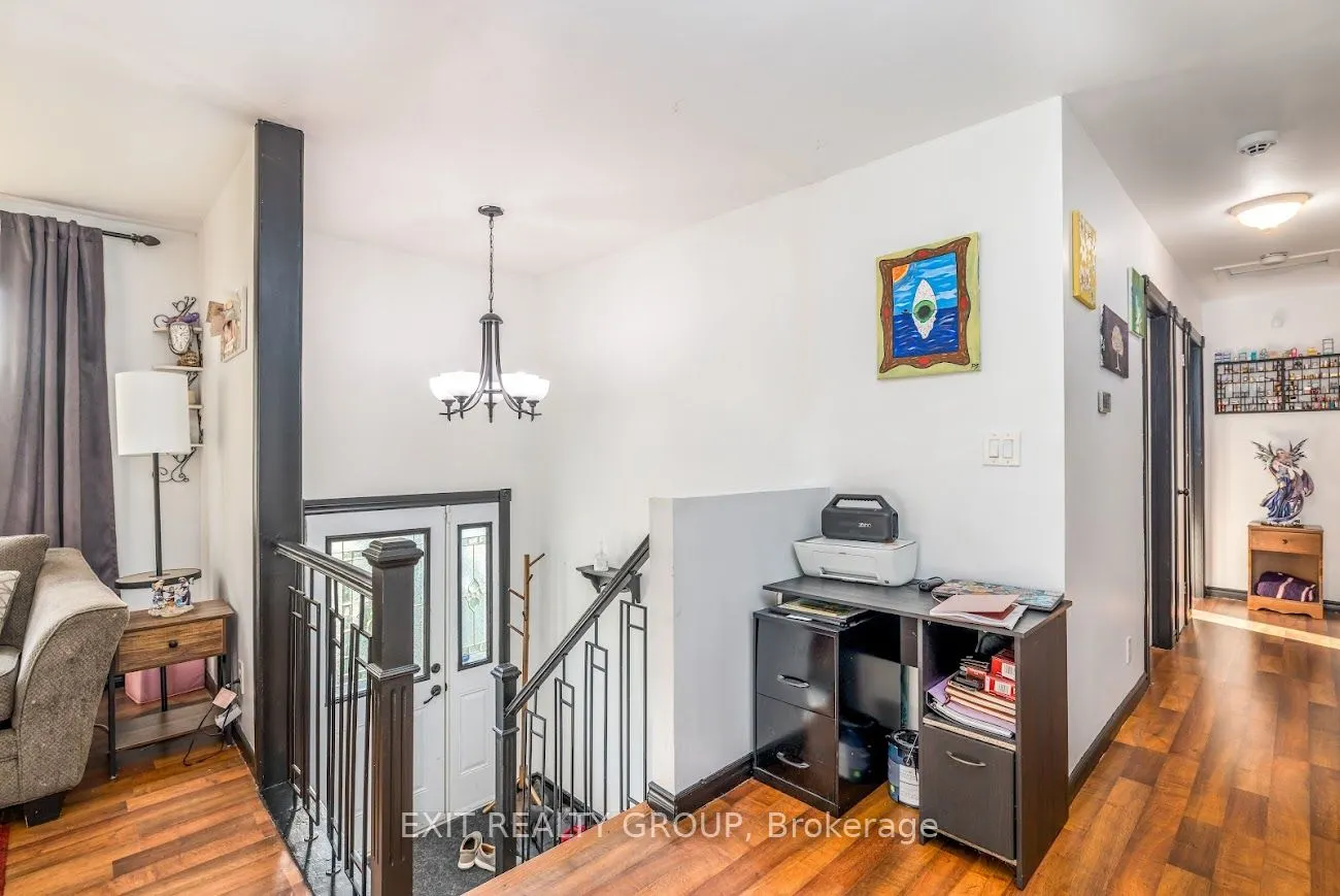 4 Dixie Place