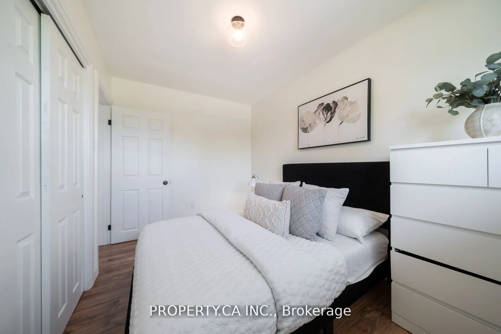 108 Delmar Drive, #Upper