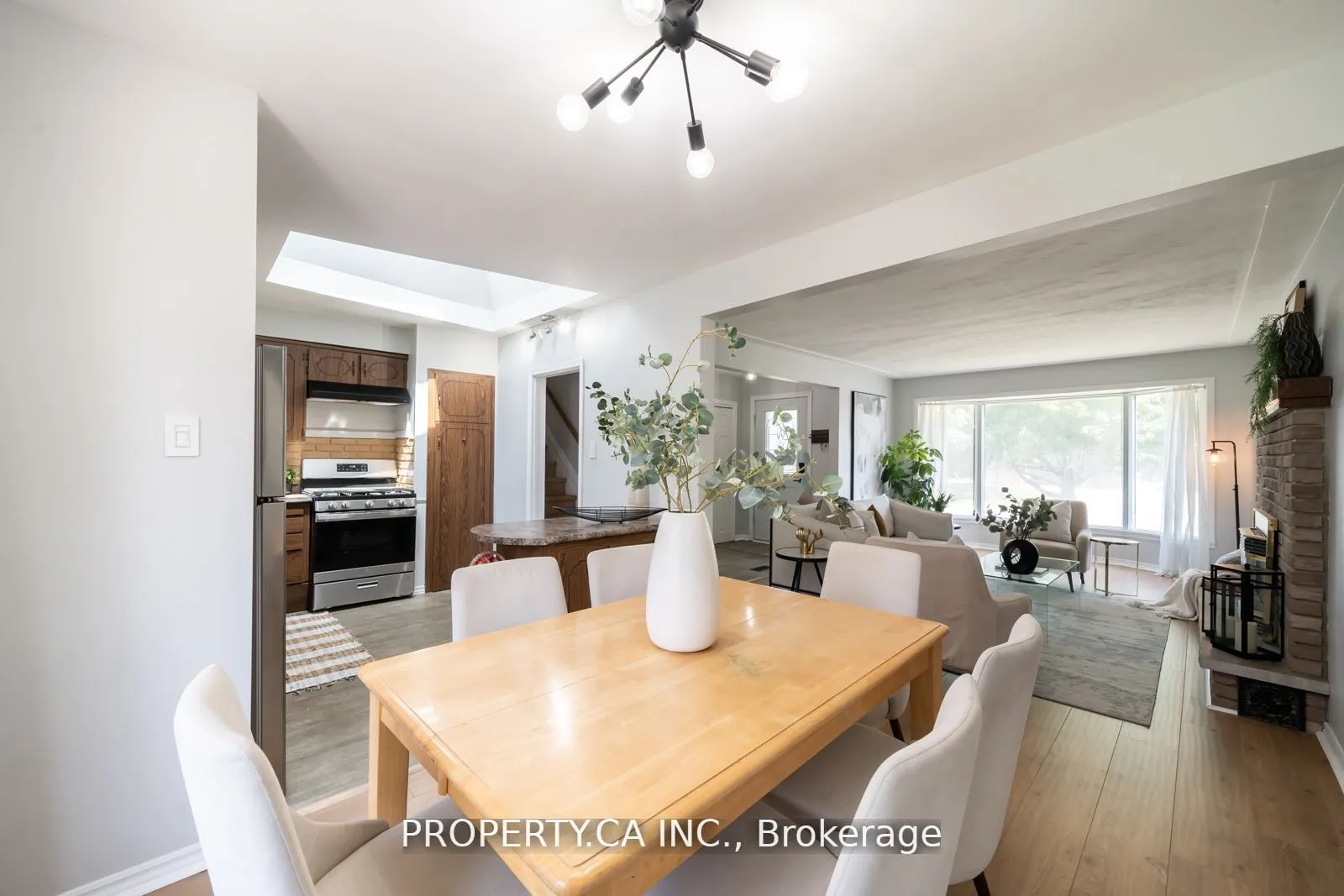 108 Delmar Drive, #Upper