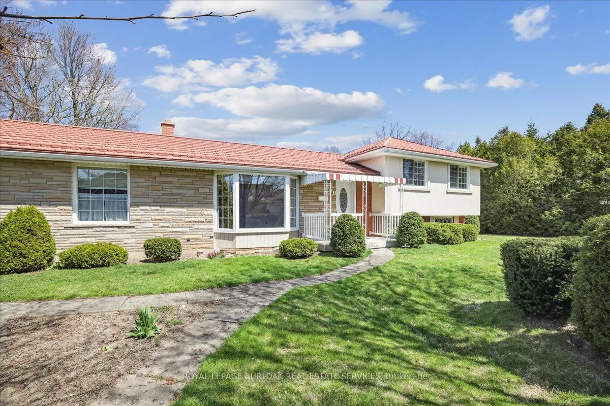 1 Westview Crescent