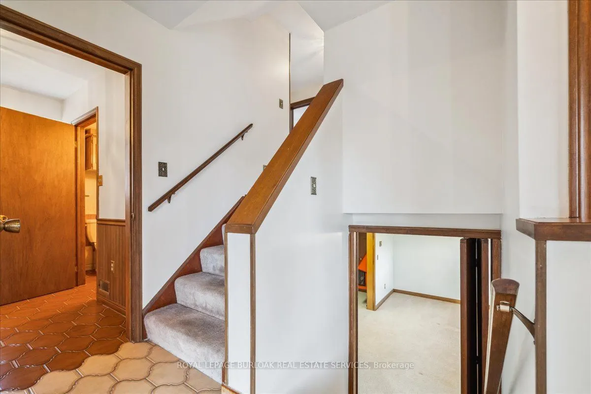 1 Westview Crescent
