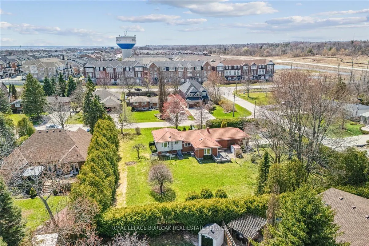 1 Westview Crescent