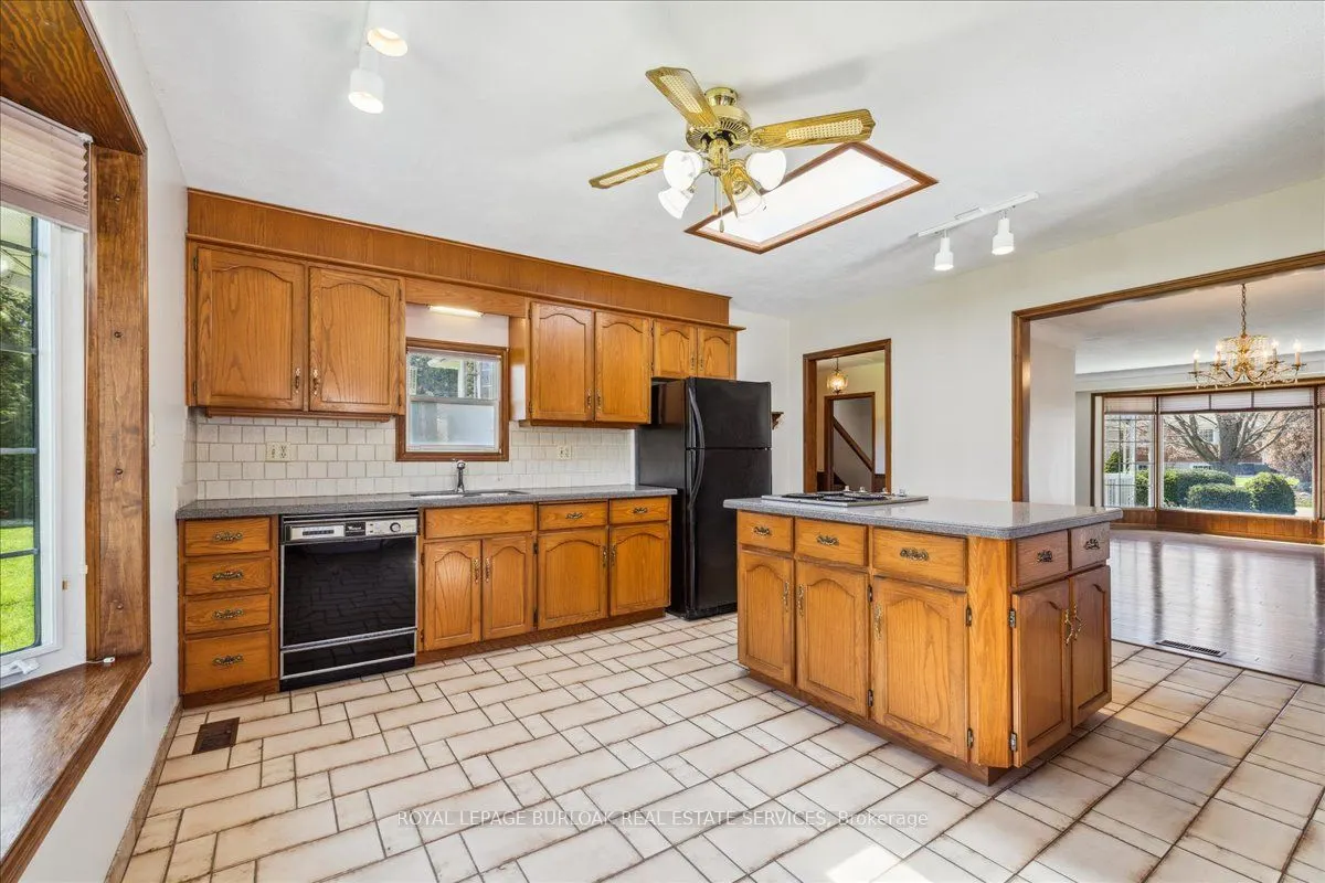 1 Westview Crescent