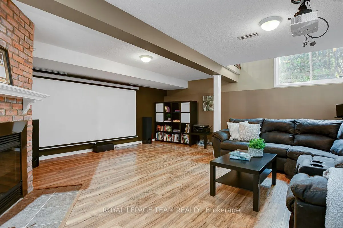 1471 Briarfield Crescent