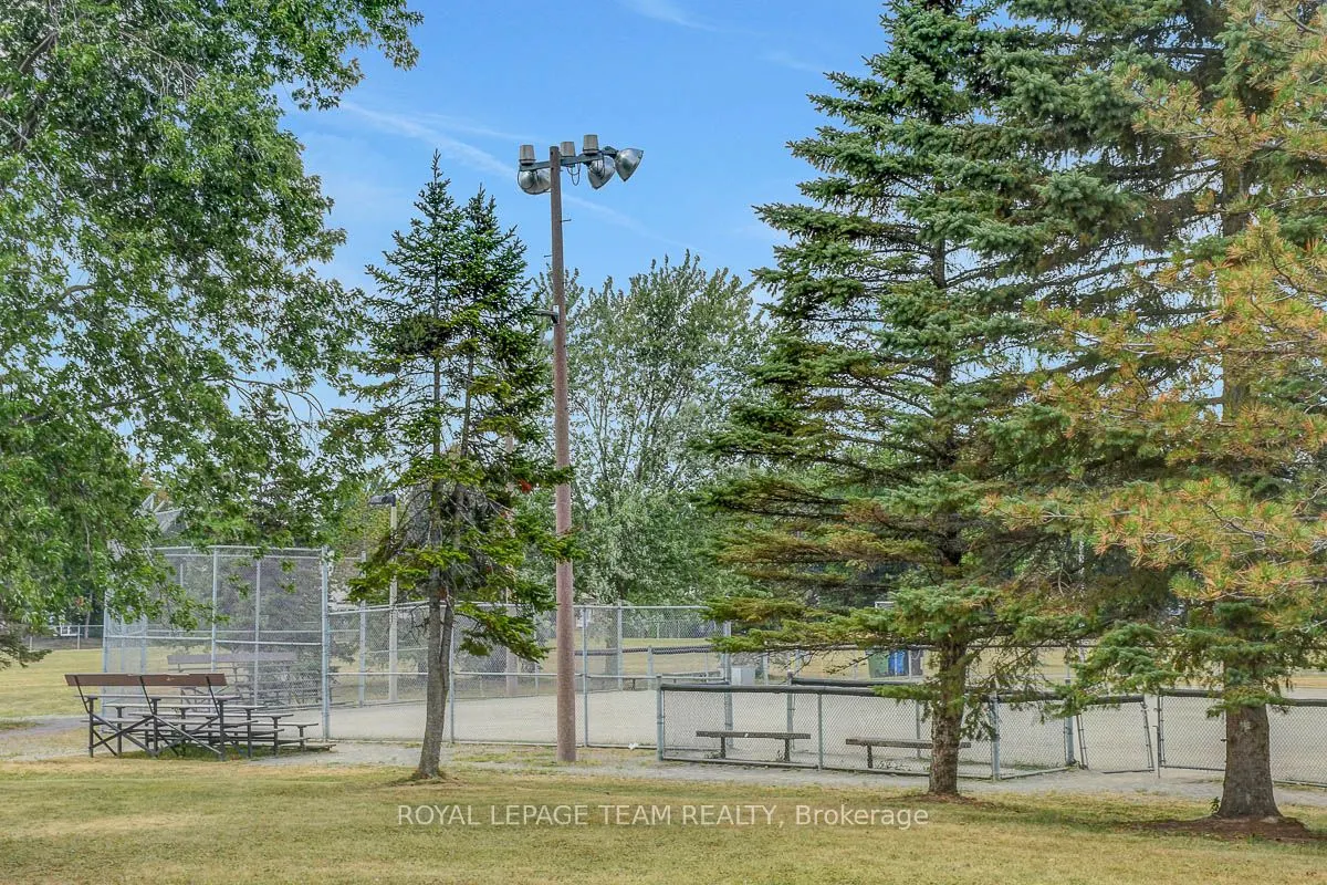 1471 Briarfield Crescent