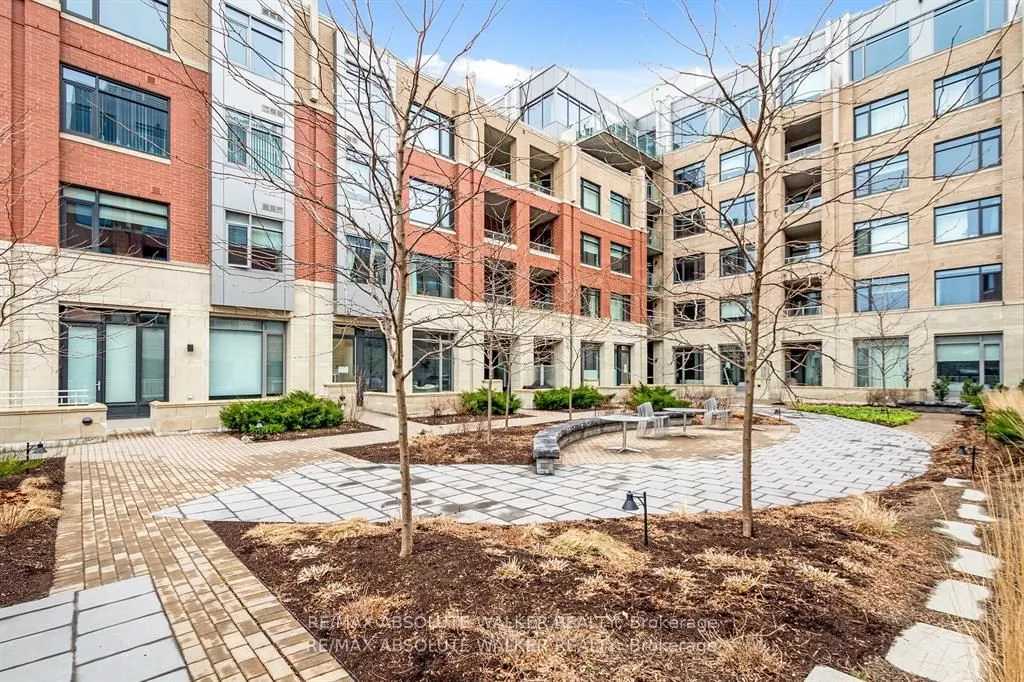 11 Des Oblats Avenue, #202