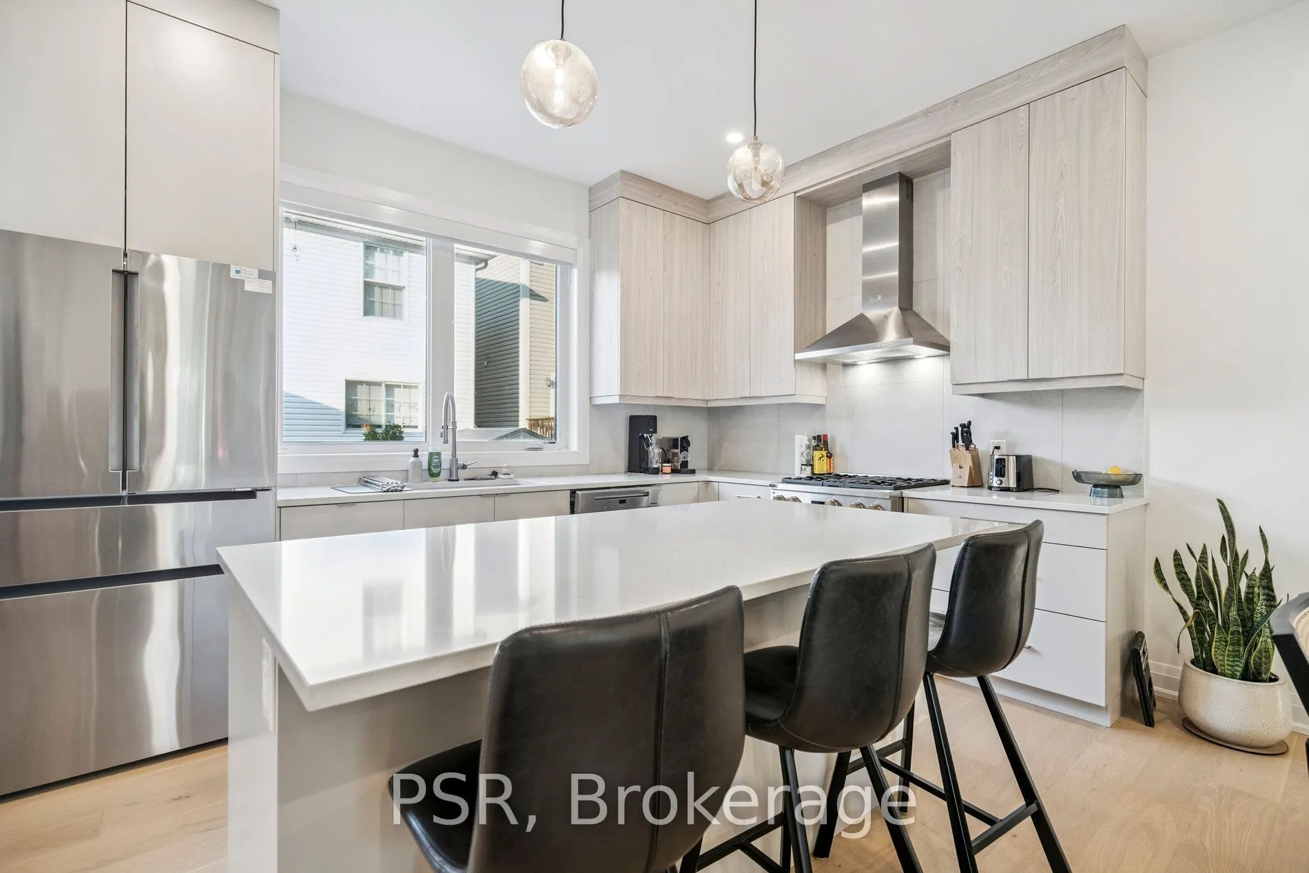 8 Paxton Avenue