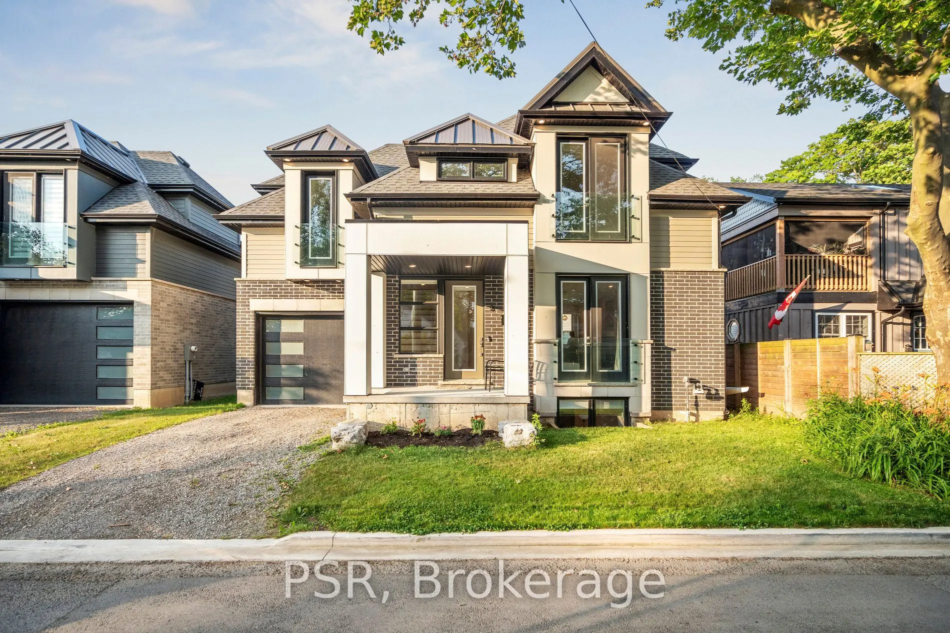 8 Paxton Avenue