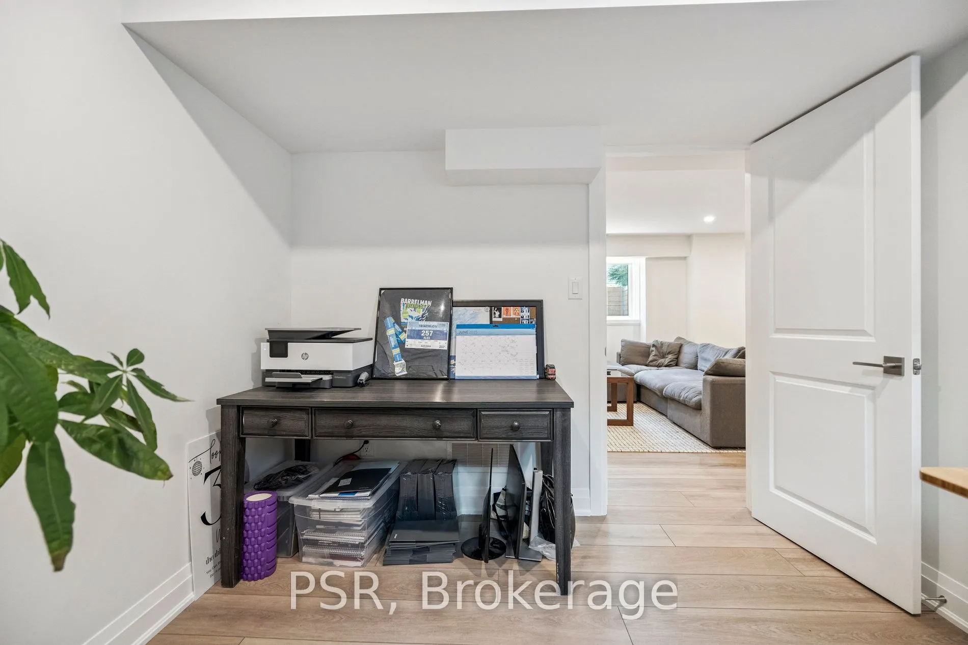 8 Paxton Avenue