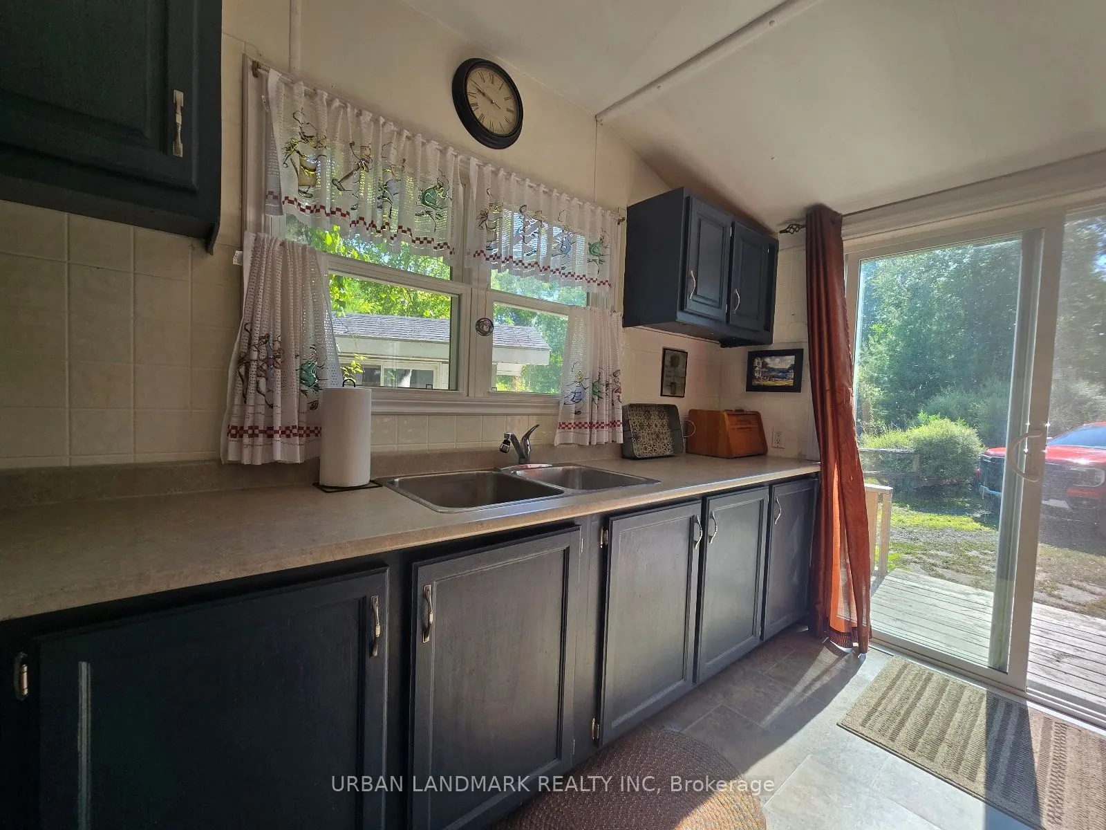 302 Quin Mo Lac Road