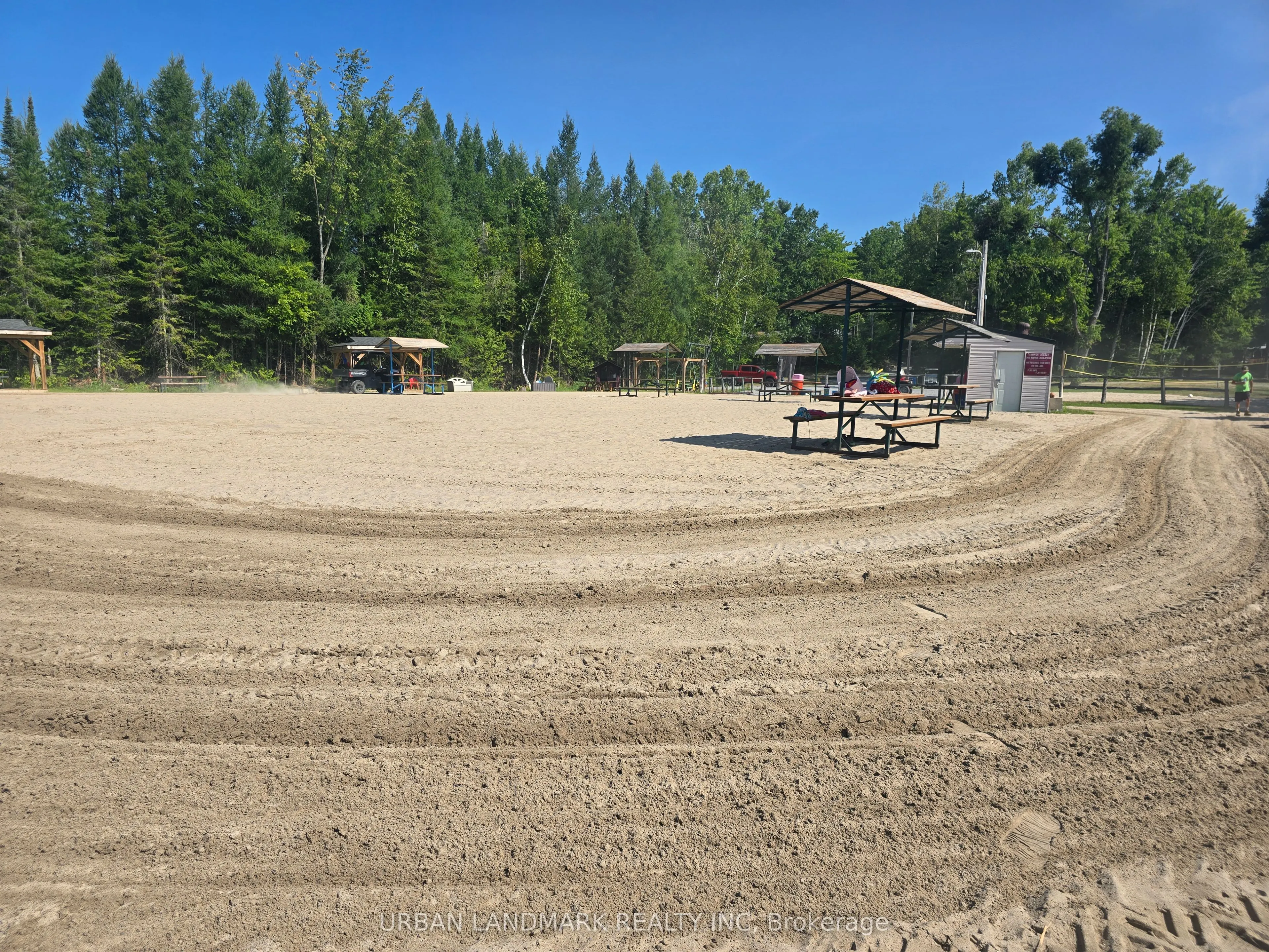 302 Quin Mo Lac Road