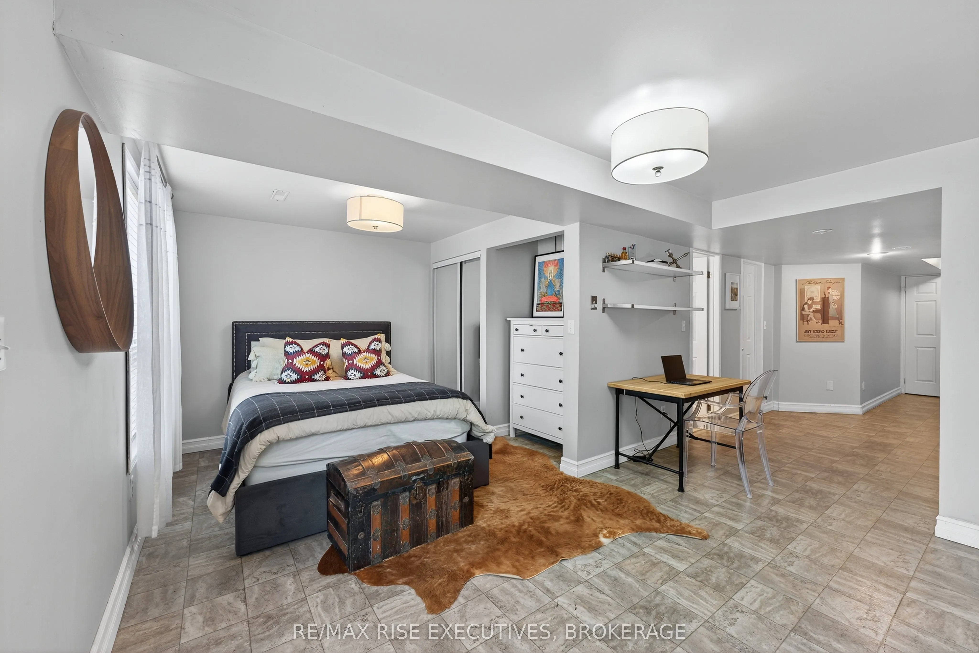 1328 Brackenwood Crescent