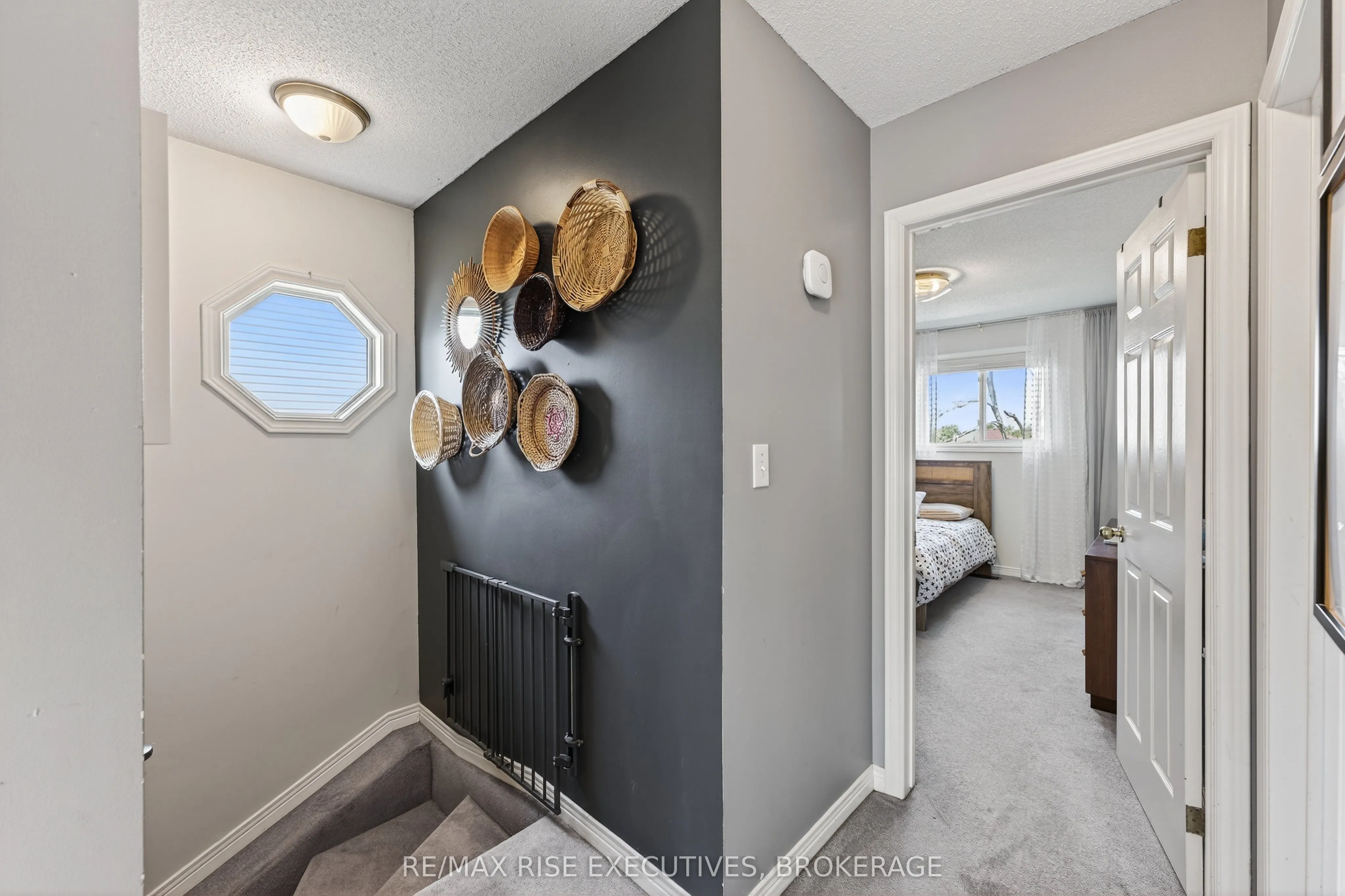 1328 Brackenwood Crescent