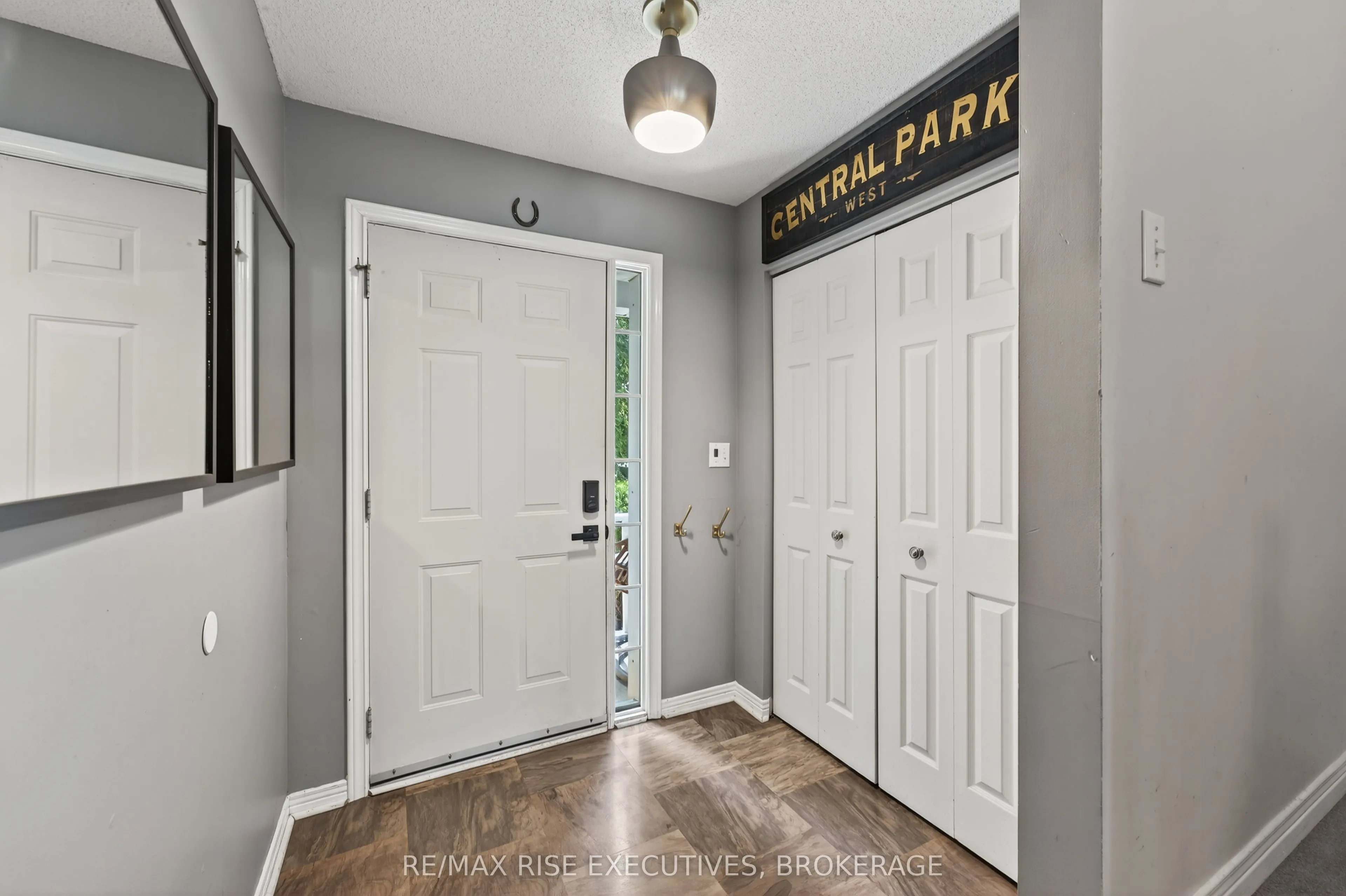 1328 Brackenwood Crescent