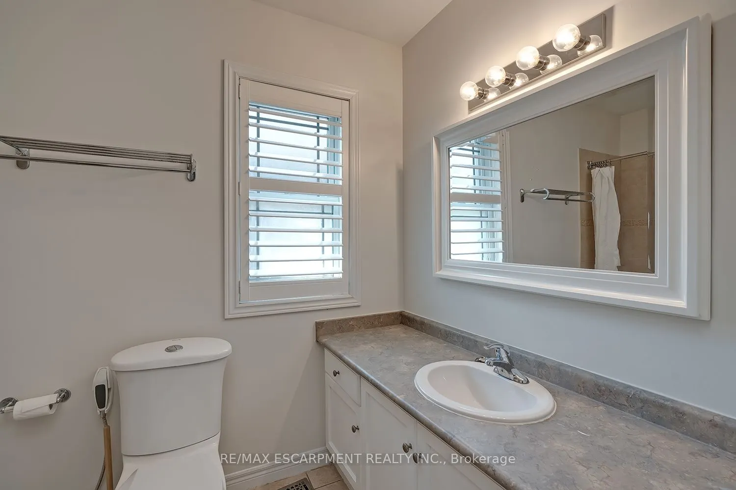 65 Kenilworth Avenue S, #Main