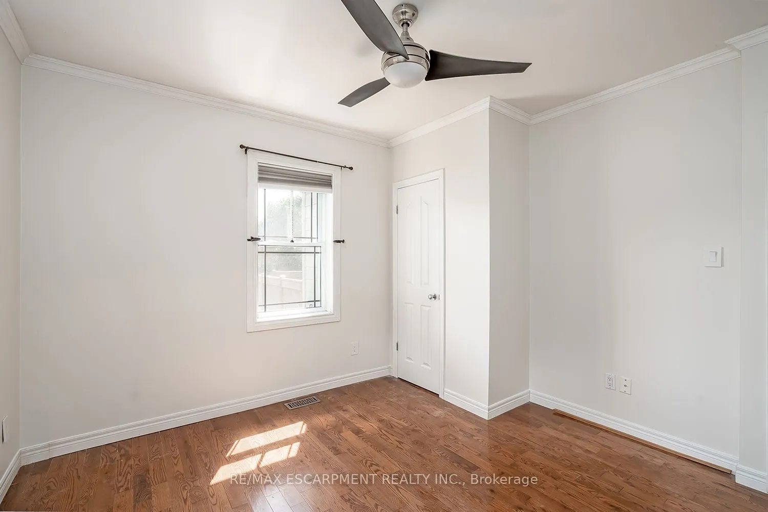 65 Kenilworth Avenue S, #Main