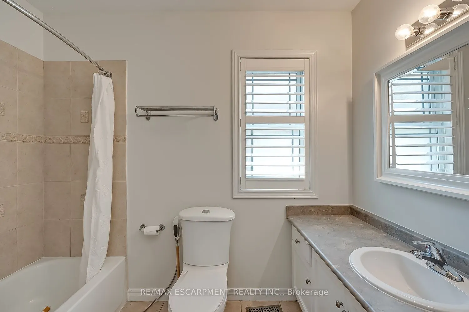 65 Kenilworth Avenue S, #Main