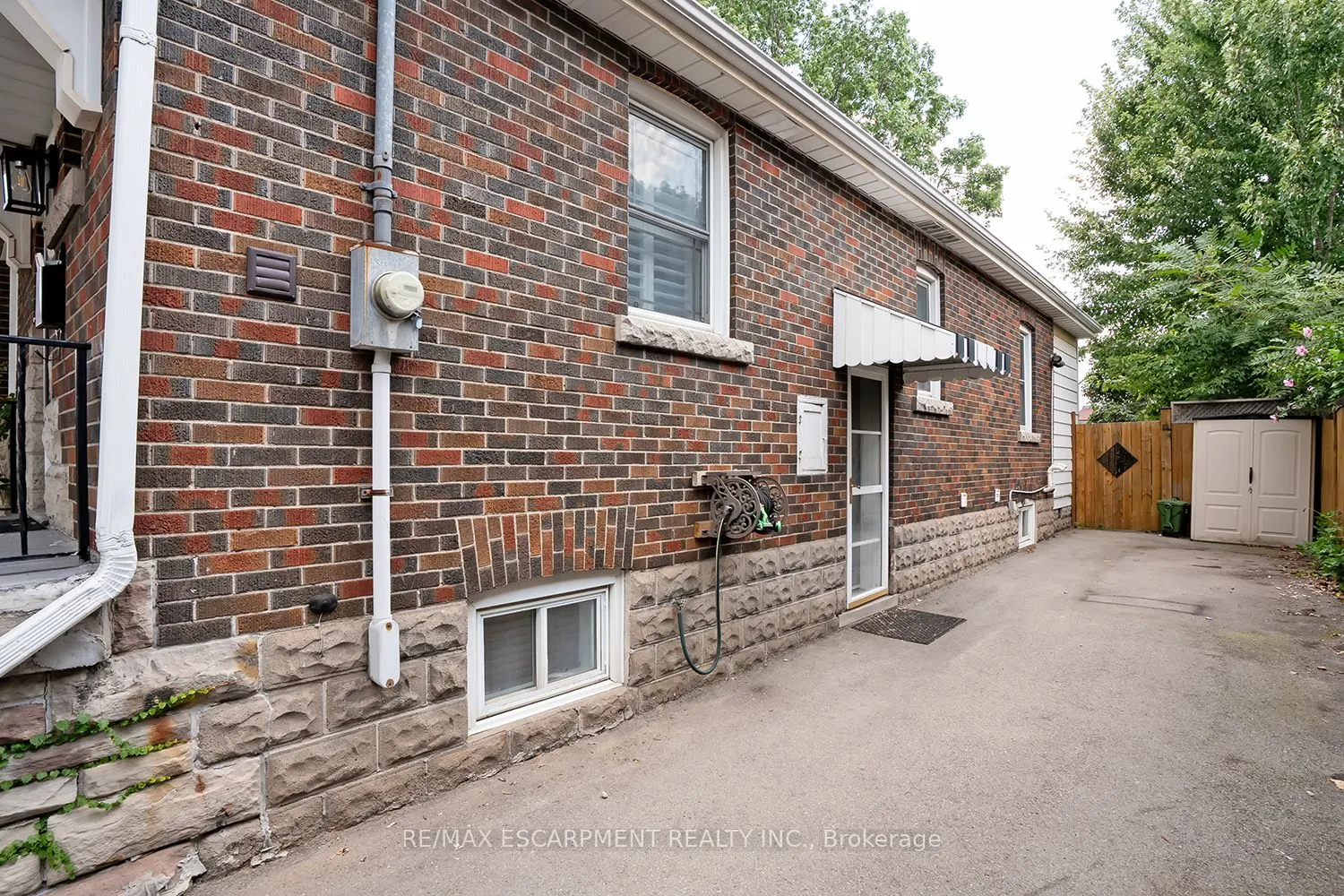 65 Kenilworth Avenue S, #Main