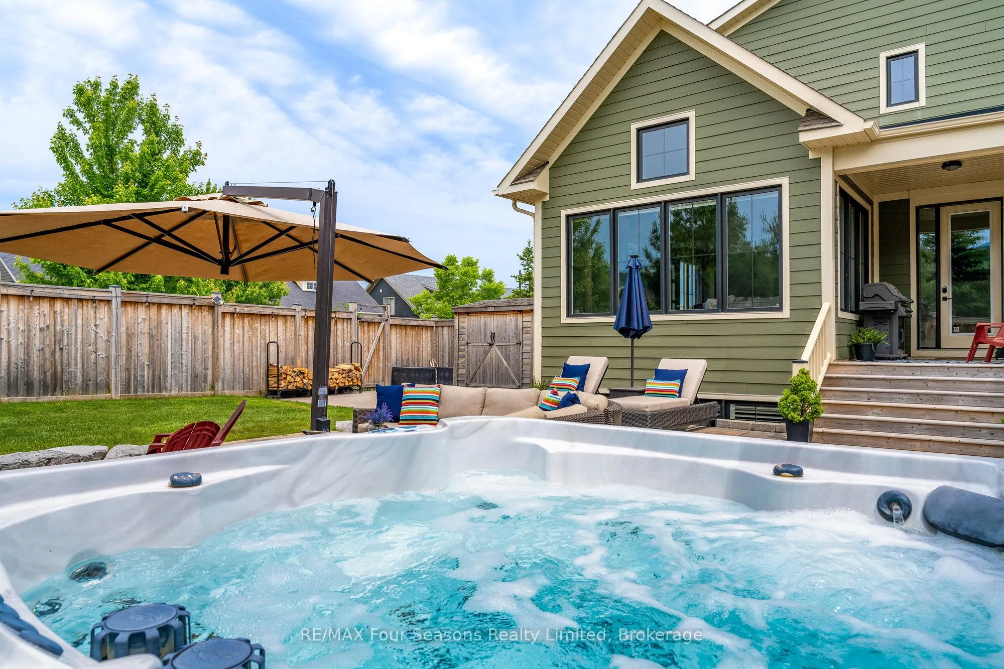 164 Snow Apple Crescent