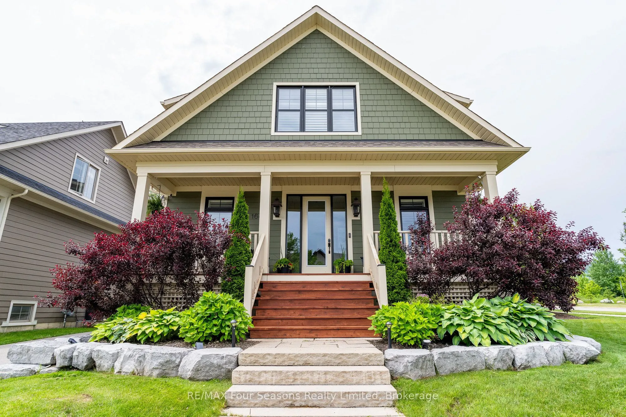 164 Snow Apple Crescent