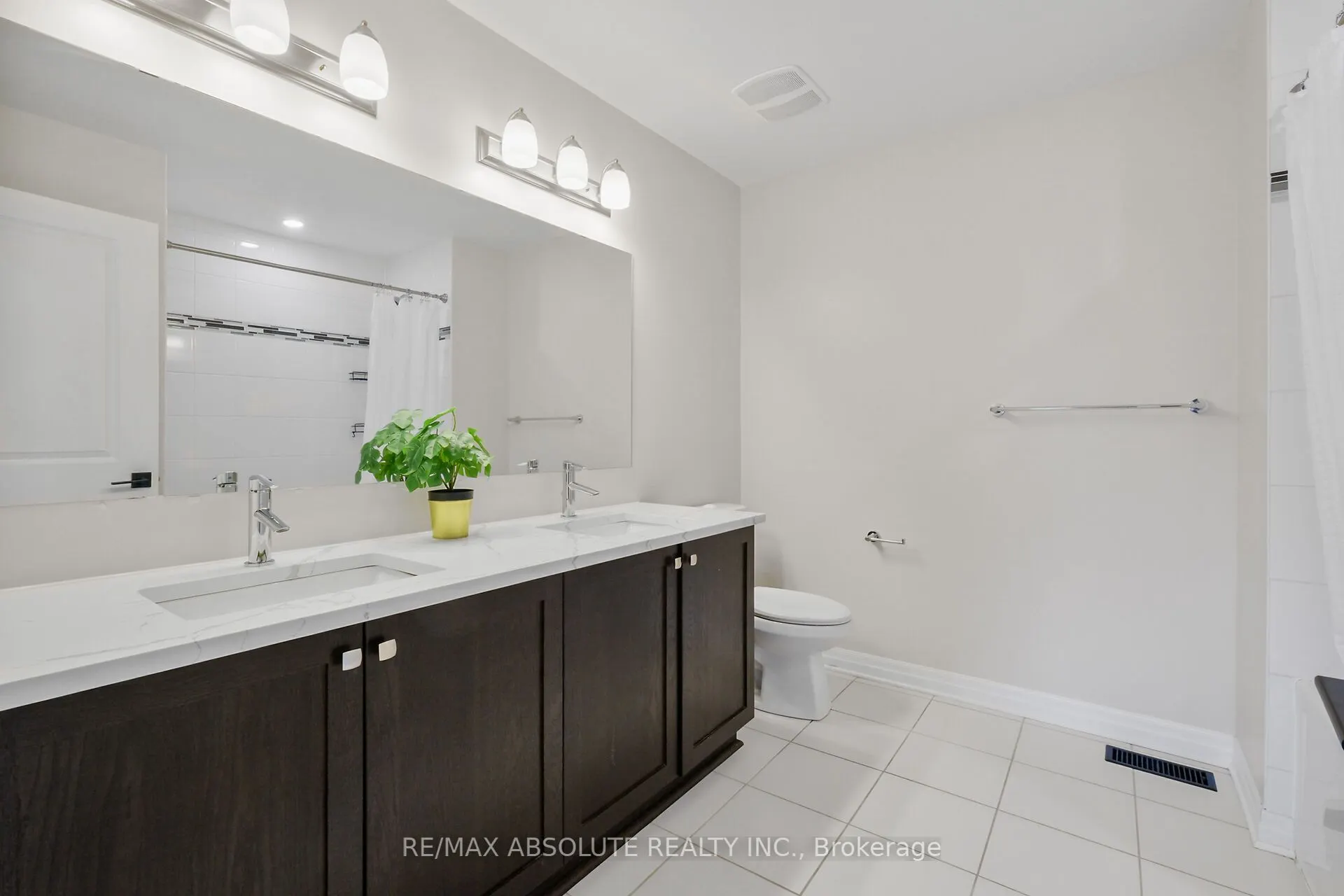 243 Overberg Way