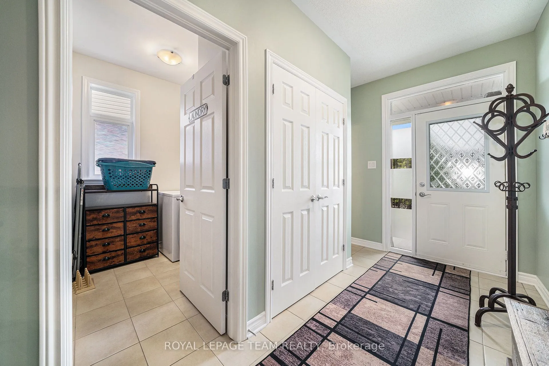 129 Tradewinds Crescent